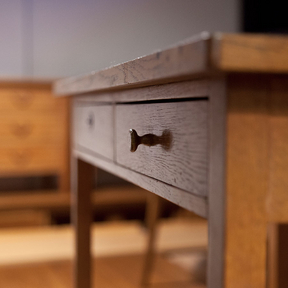 Schreibtisch Holz im Vintage-Stil